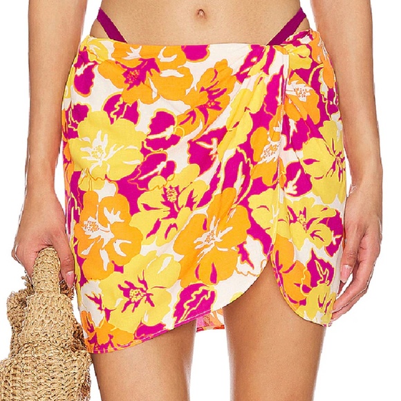 NWT L*Space Capri Mini Skirt Bliss And Blossom / Cover-Up (Size M) - Picture 2 of 6